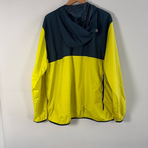 The North Face Men's Windbreaker,  Size XXL - Picture 5 of 8
